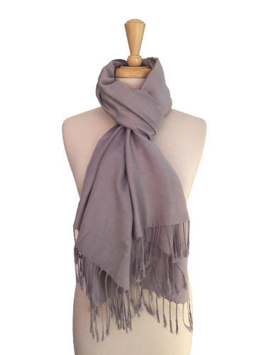FA09 - Solid Wrap with Fringe