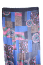 PA10 - Scarf with Multicolored Quilted Pattern