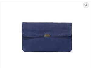 PM40 - Flat Leather Wallet with Snap Button Closure