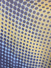 SLF-05 Contrast print with dots. In yellow and black.