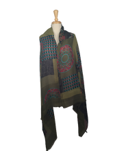 PA10 - Scarf with Multicolored Quilted Pattern