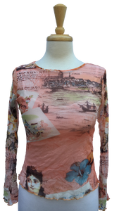 Crinkle 25 - Long-sleeve top with Hawaiian travel print.  Made in France.